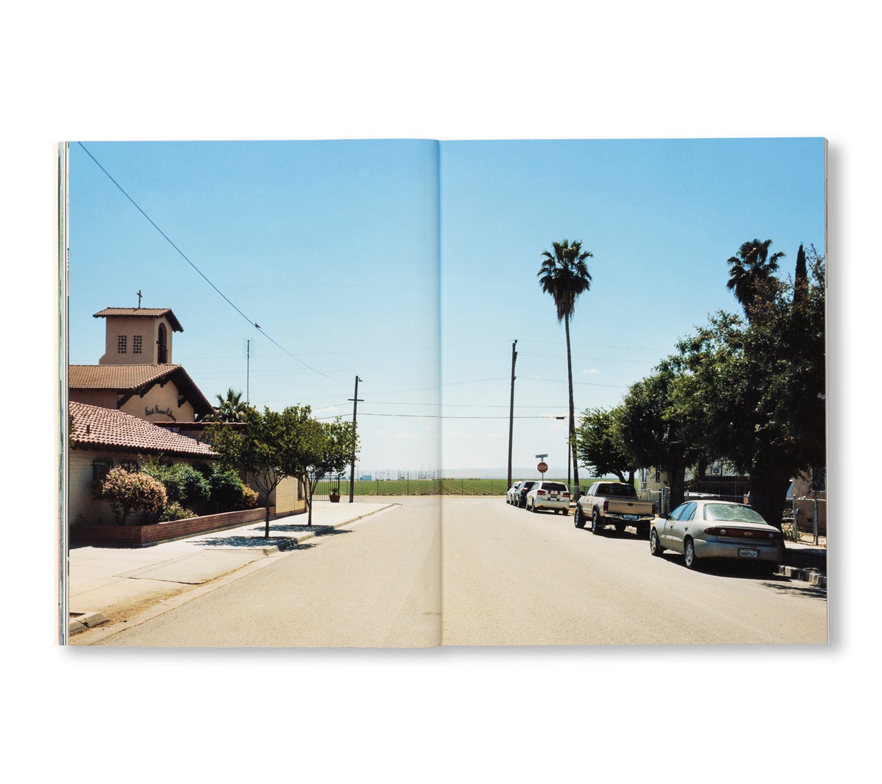 A MAGAZINE CURATED BY WILLY CHAVARRIA