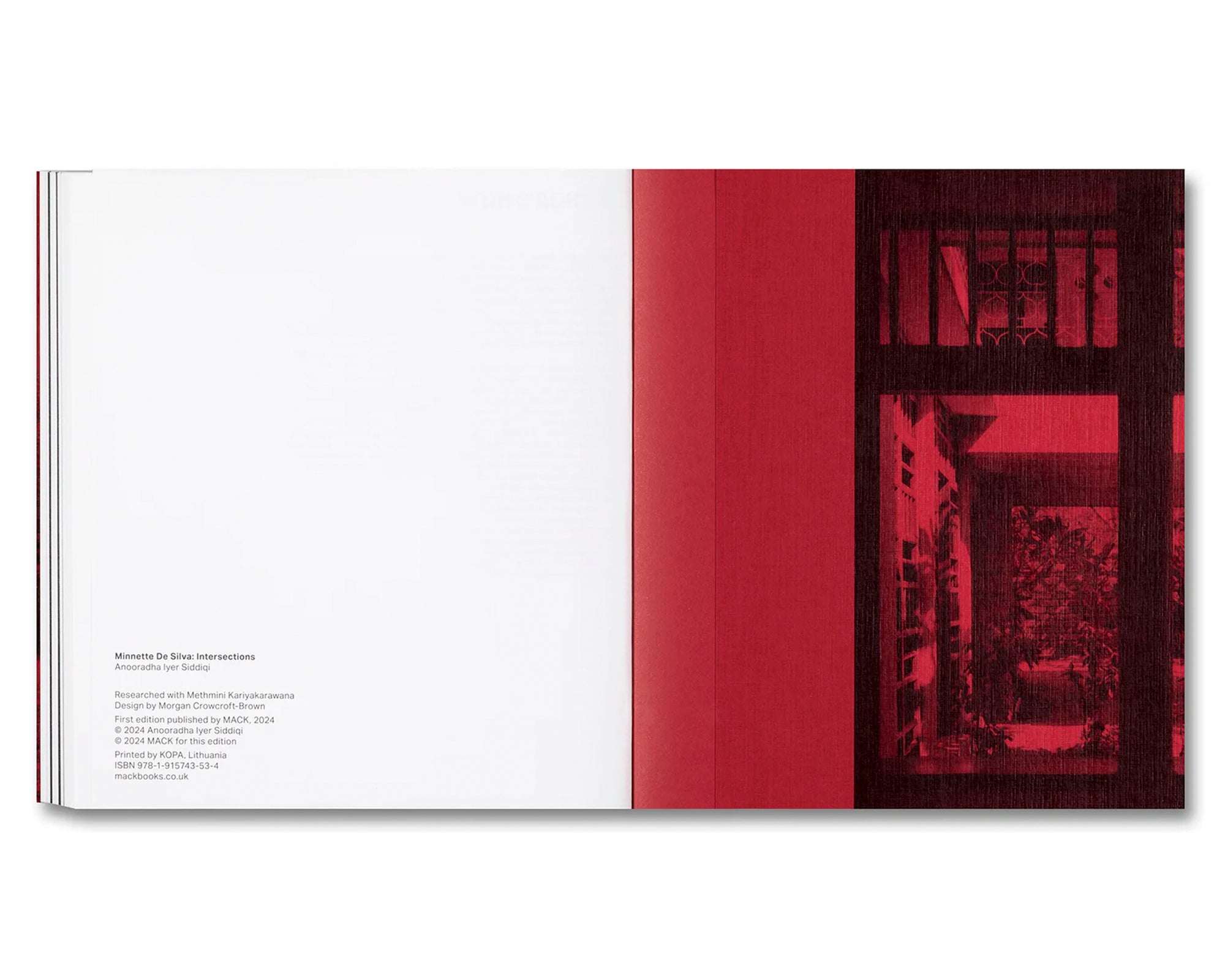 MINNETTE DE SILVA: INTERSECTIONS by Anooradha Iyer Siddiqi