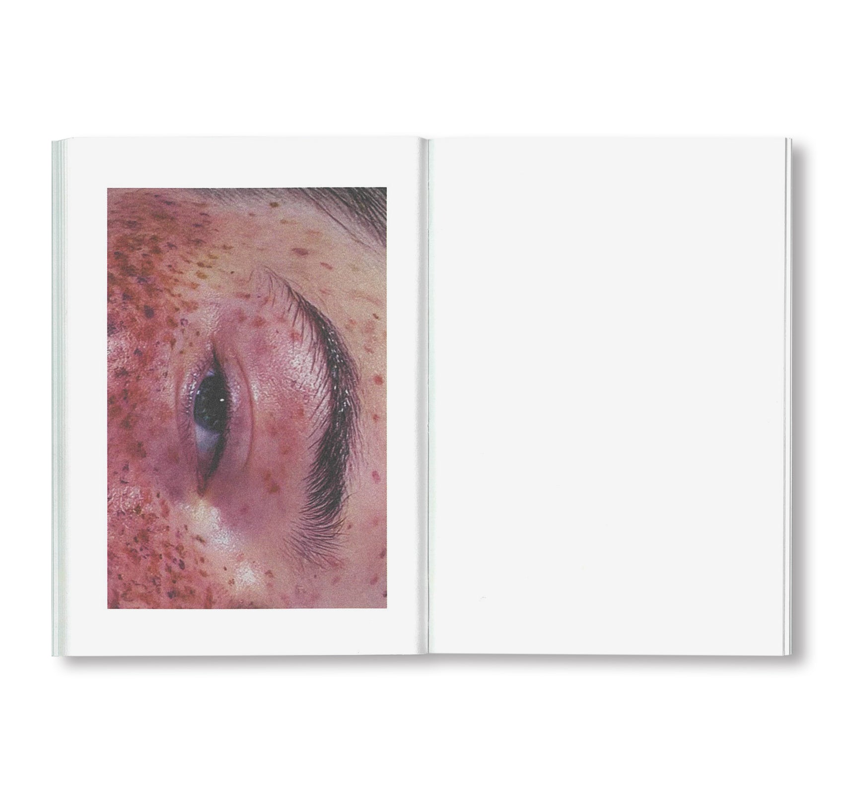 EYES by Inge Grognard