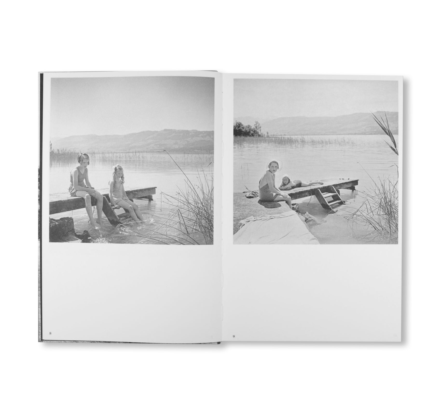 DIE VERWANDTE. AUS DEM FOTOGRAFISCHEN NACHLASS DER ANNE-MARIE VON WOLFF by Mimi von Moos