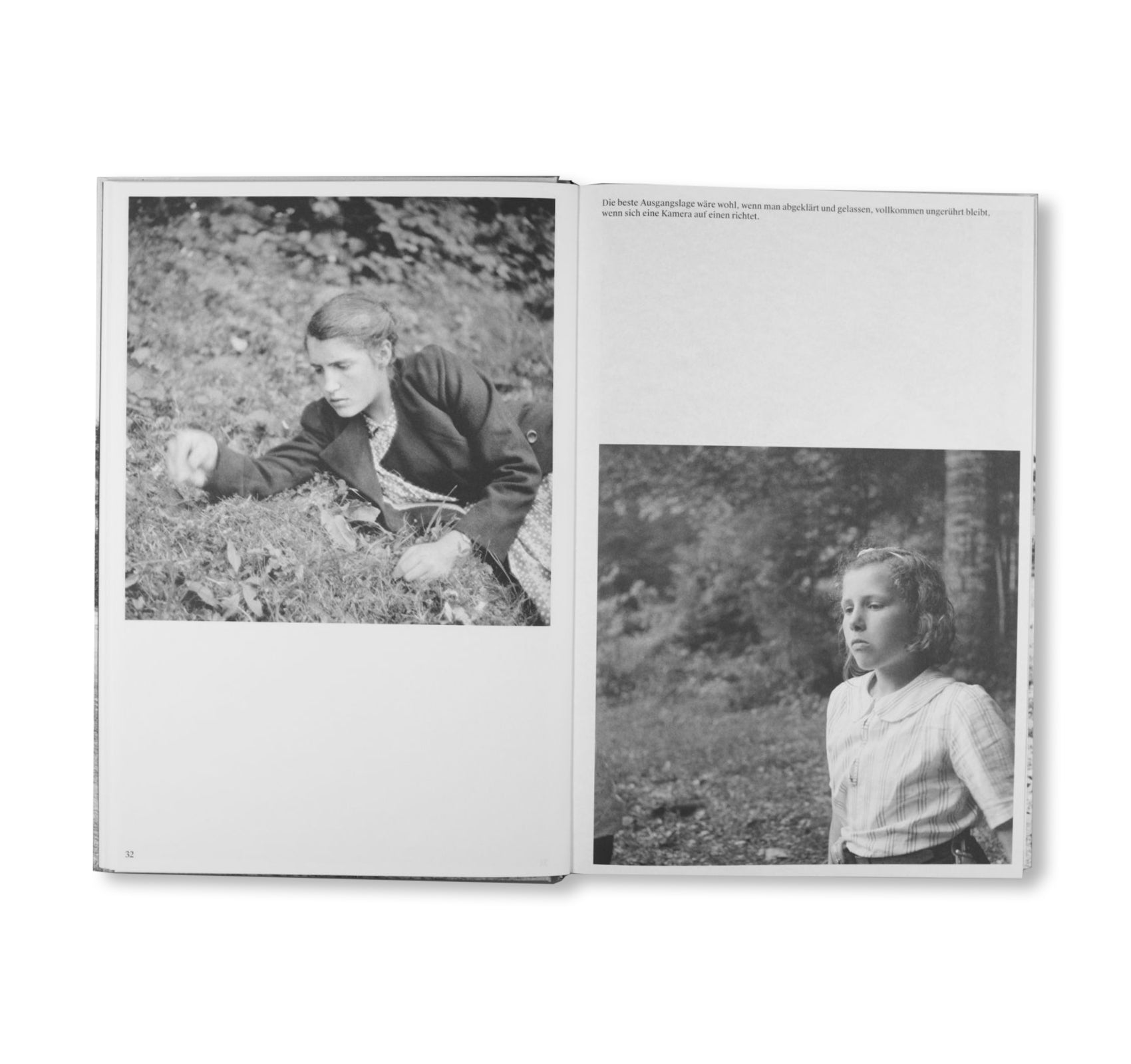 DIE VERWANDTE. AUS DEM FOTOGRAFISCHEN NACHLASS DER ANNE-MARIE VON WOLFF by Mimi von Moos