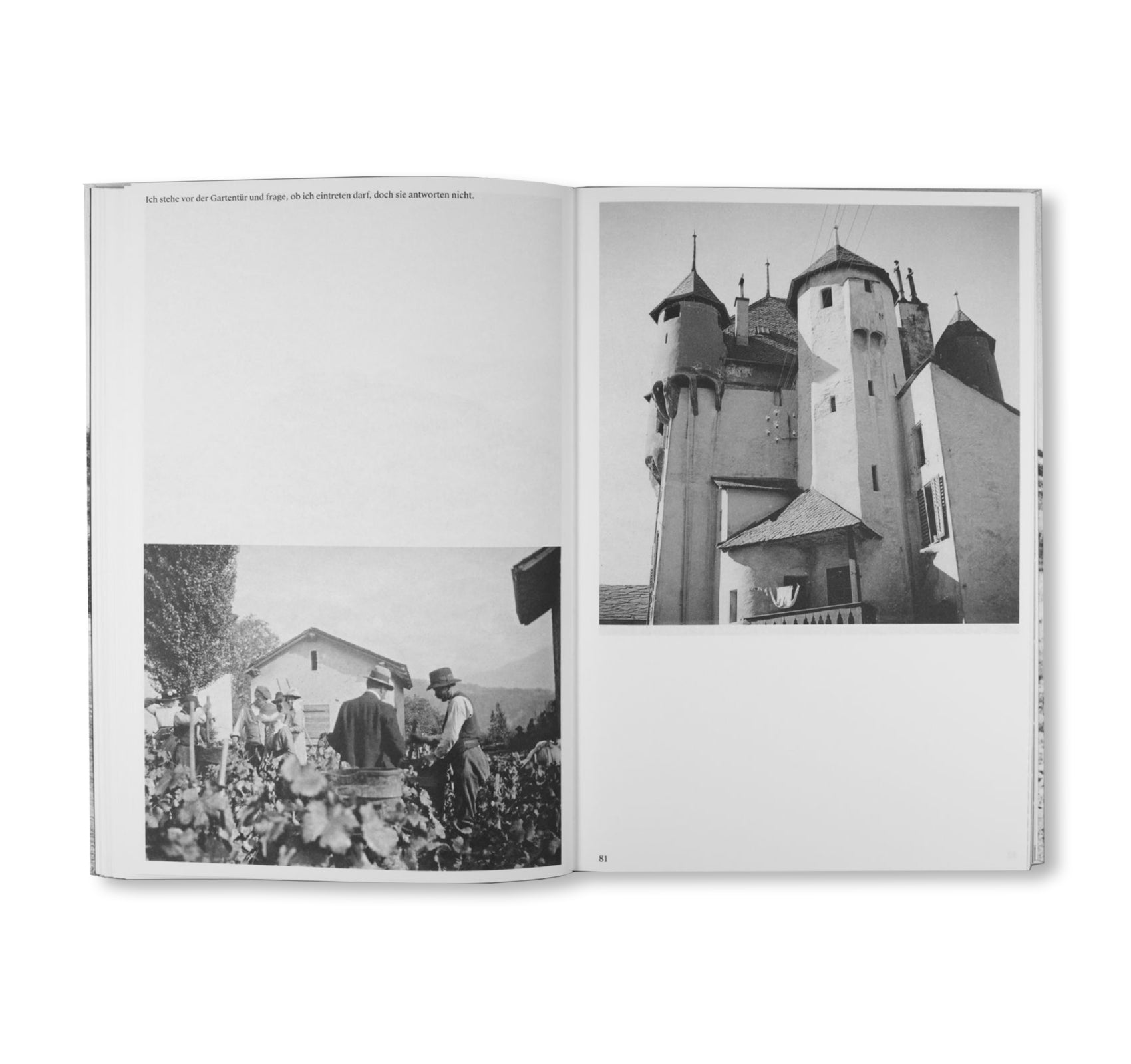 DIE VERWANDTE. AUS DEM FOTOGRAFISCHEN NACHLASS DER ANNE-MARIE VON WOLFF by Mimi von Moos