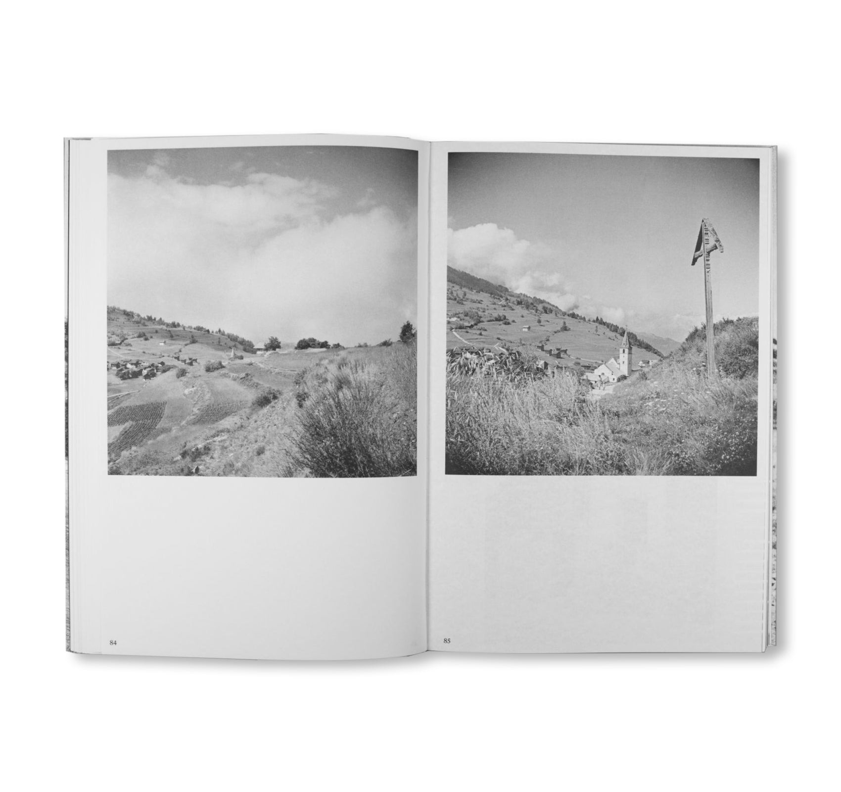 DIE VERWANDTE. AUS DEM FOTOGRAFISCHEN NACHLASS DER ANNE-MARIE VON WOLFF by Mimi von Moos