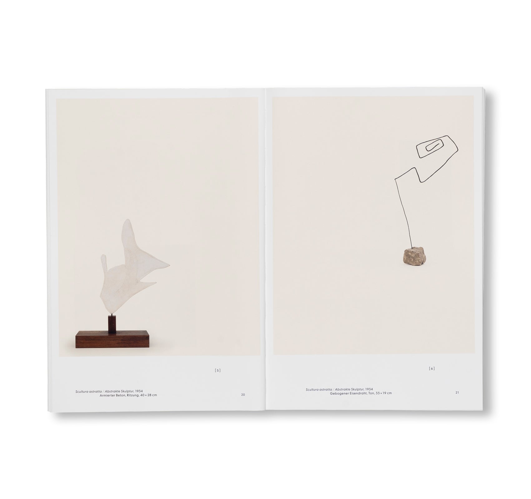 ERWARTUNG by Lucio Fontana [GERMAN EDITION]