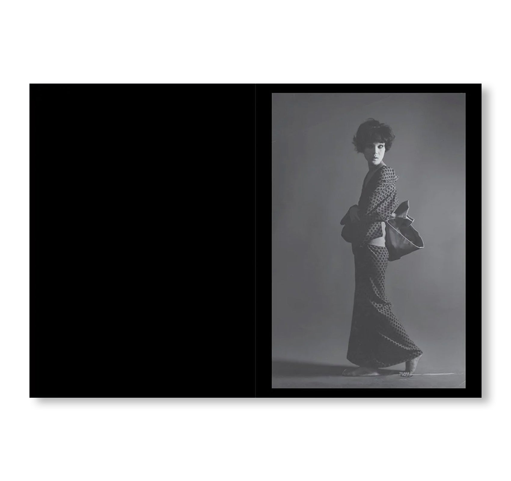 ONE PICTURE BOOK TWO #45: KIMONO by Eikoh Hosoe