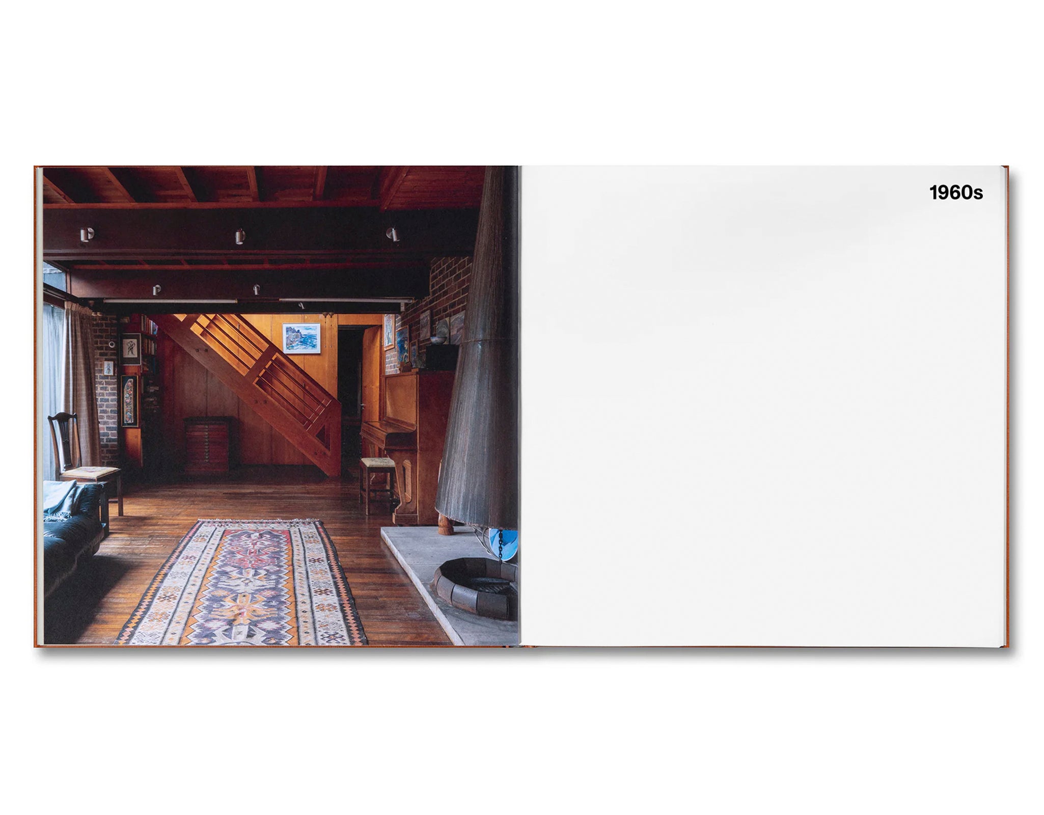 AT HOME IN LONDON: THE MEWS HOUSE by Ellis Woodman