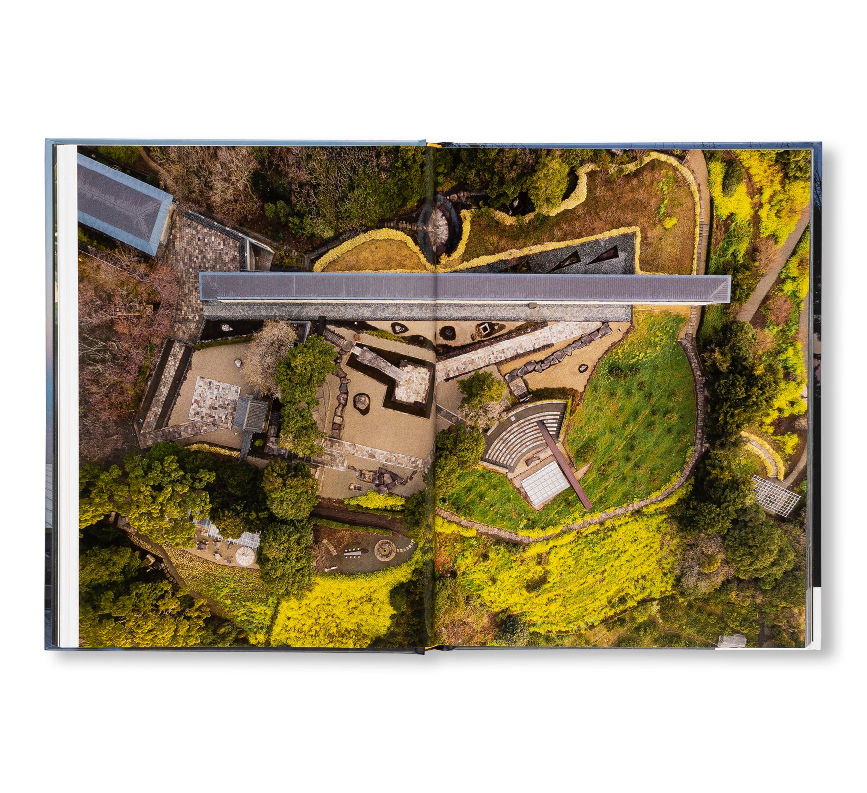 ENOURA OBSERVATORY: LAND OF DISTANT MEMORIES by Hiroshi Sugimoto