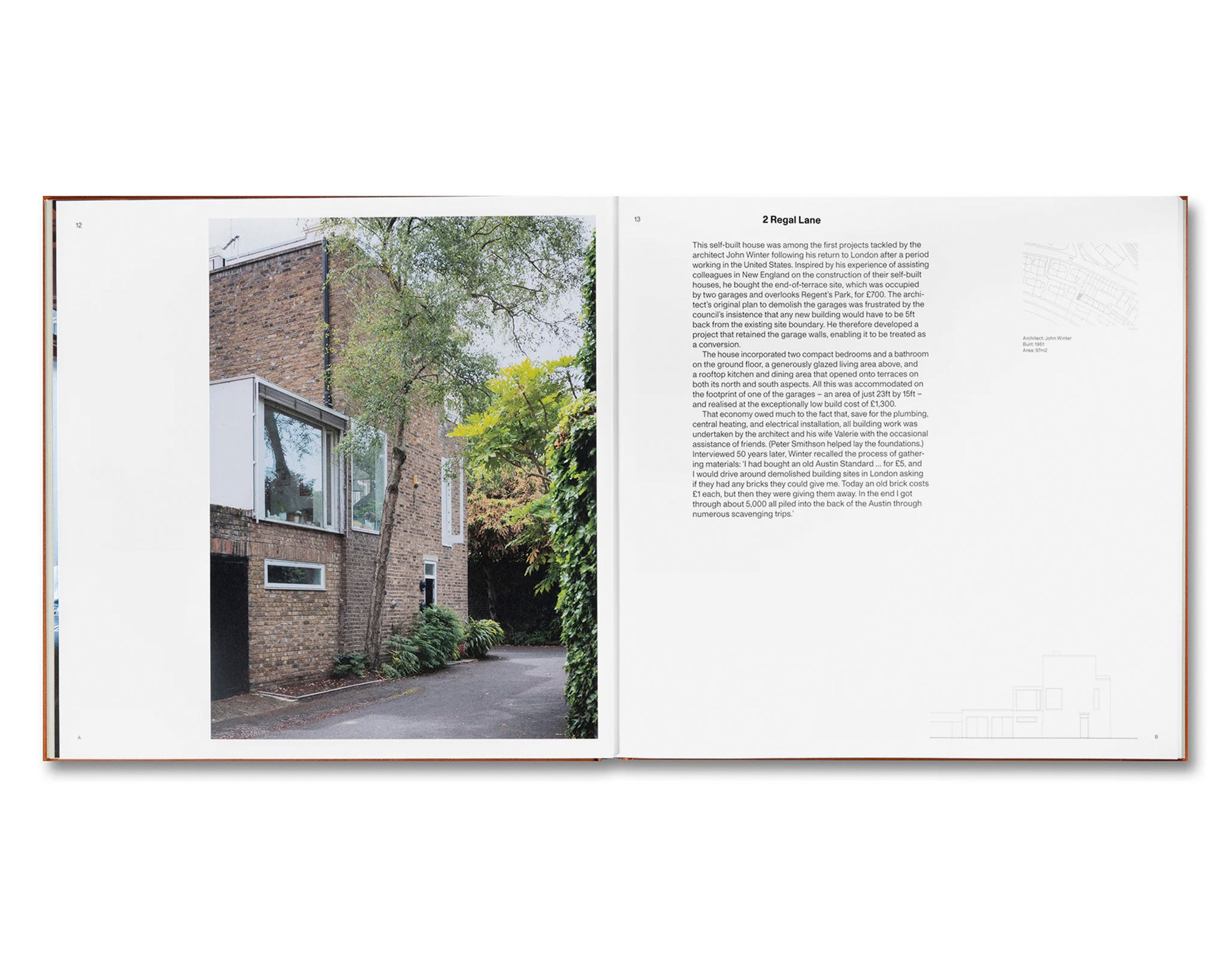 AT HOME IN LONDON: THE MEWS HOUSE by Ellis Woodman