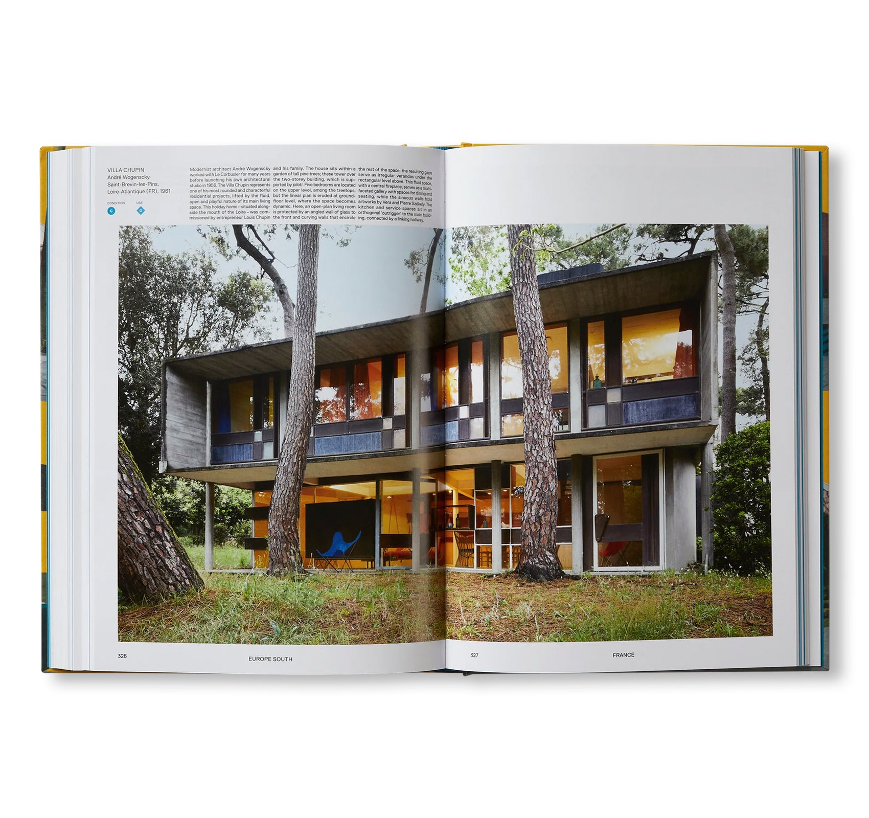 ATLAS OF MID-CENTURY MODERN HOUSES by Dominic Bradbury