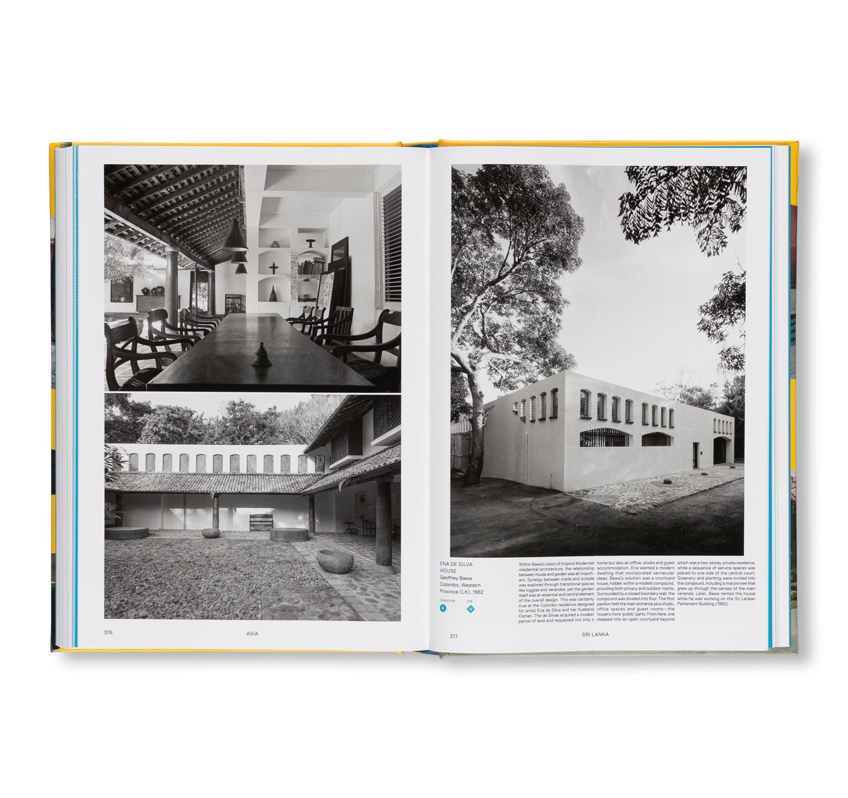 ATLAS OF MID-CENTURY MODERN HOUSES by Dominic Bradbury