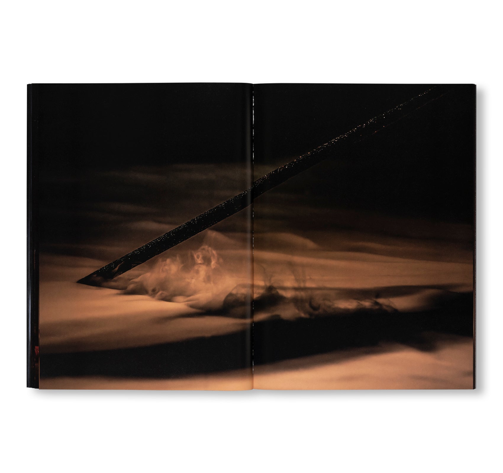 FROM THE EDGE 彼岸より by Min Tanaka, Kohei Nawa