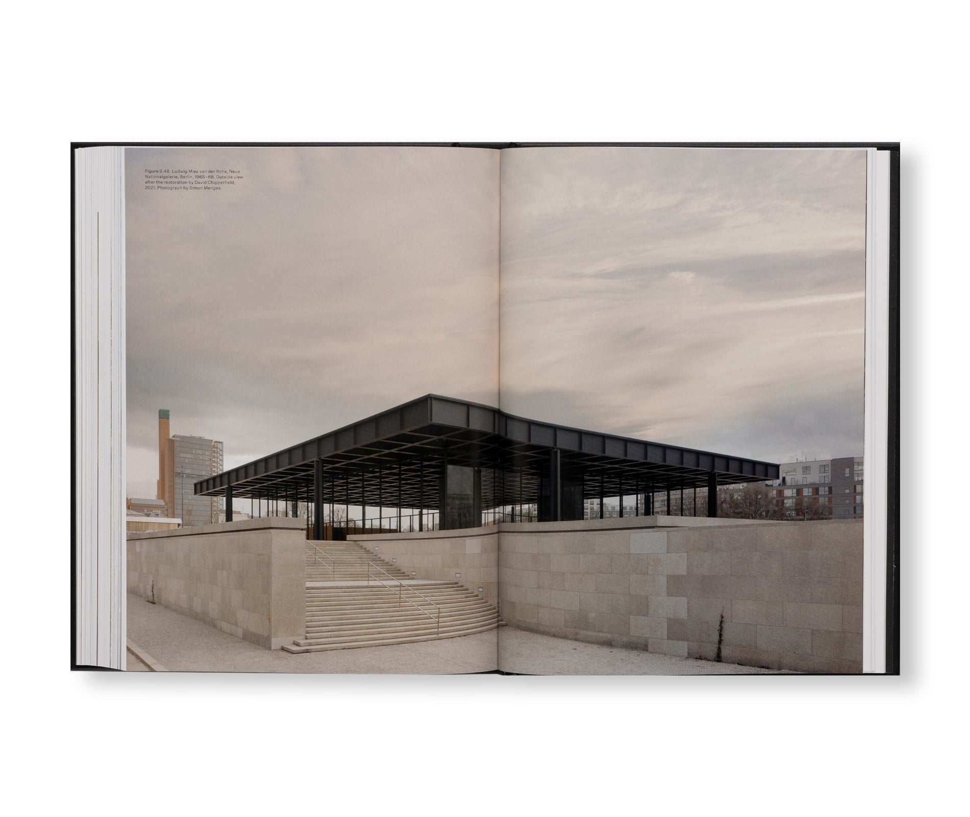 MIES VAN DER ROHE: AN ARCHITECT IN HIS TIME by Mies Van Der Rohe