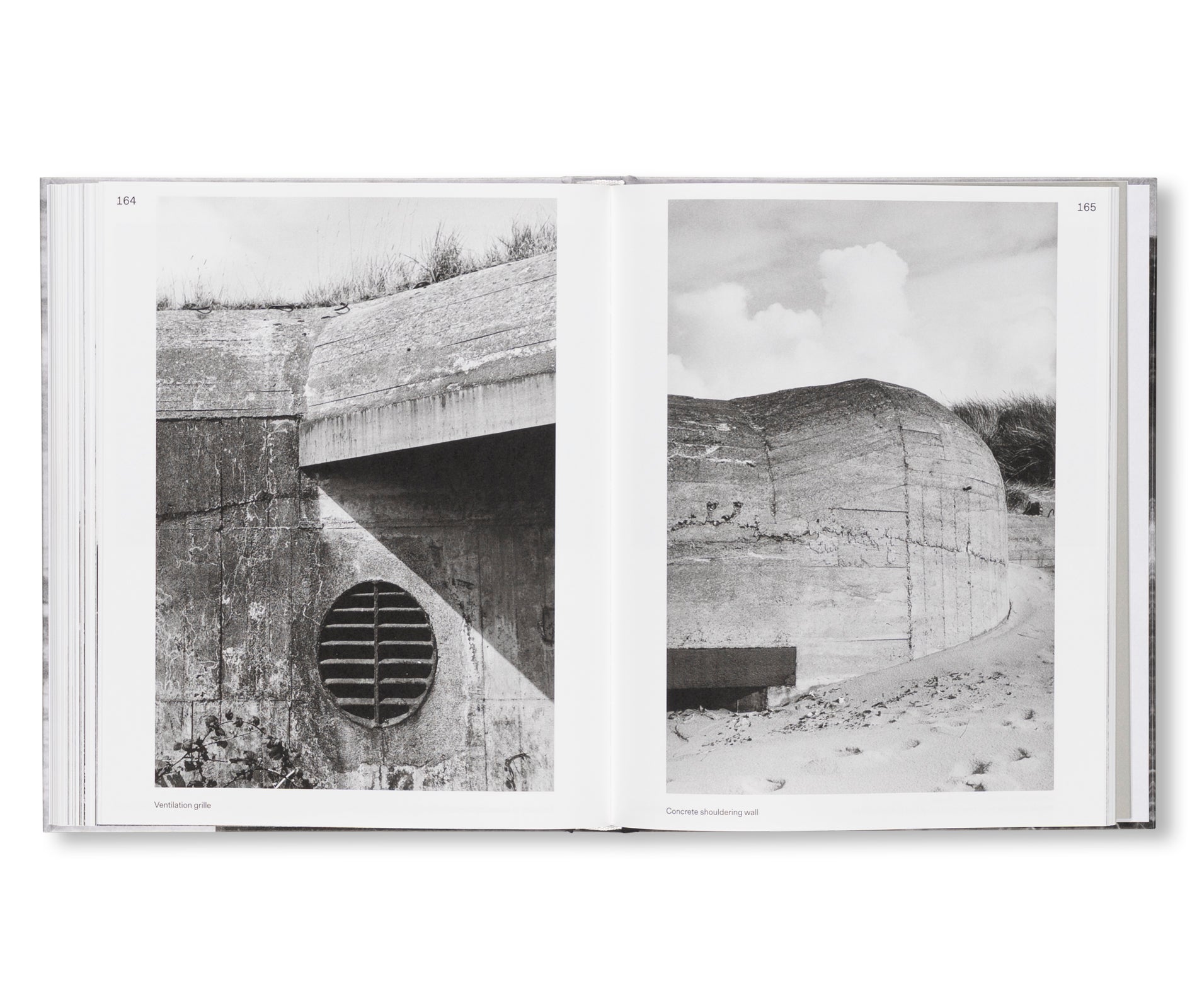 PAUL VIRILIO: BUNKER ARCHEOLOGY by Paul Virilio