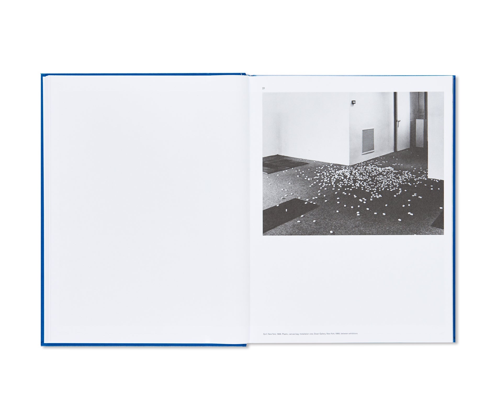 SCULPTURE AS PLACE, 1958–2010 by Carl Andre [GERMAN EDITION / SOFTCOVER]