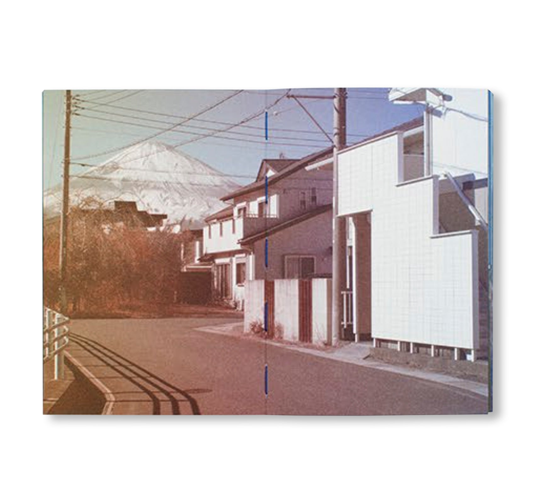 FUJI by Fanette Mellier, Clément Vauchez