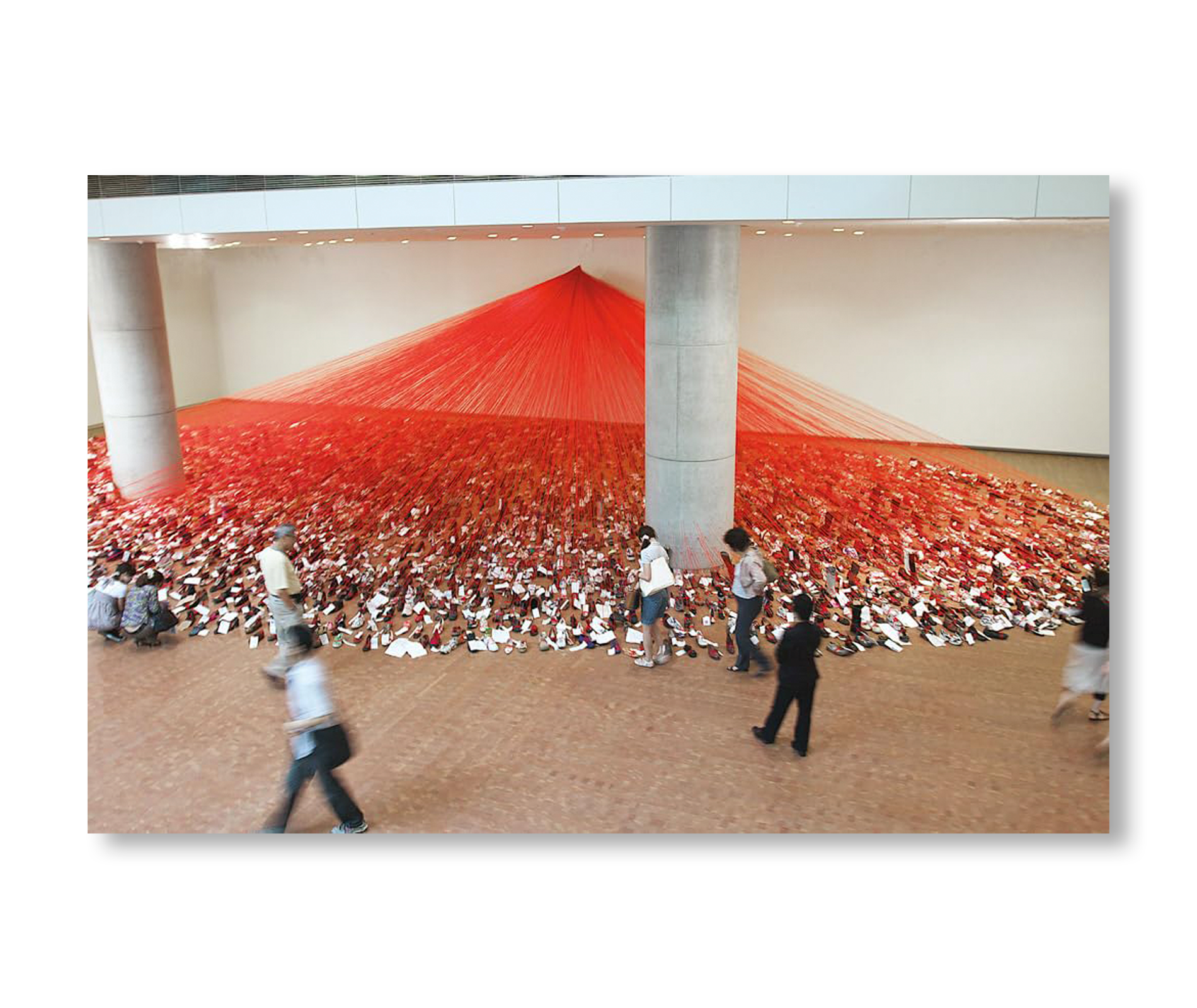 CHIHARU SHIOTA by Chiharu Shiota