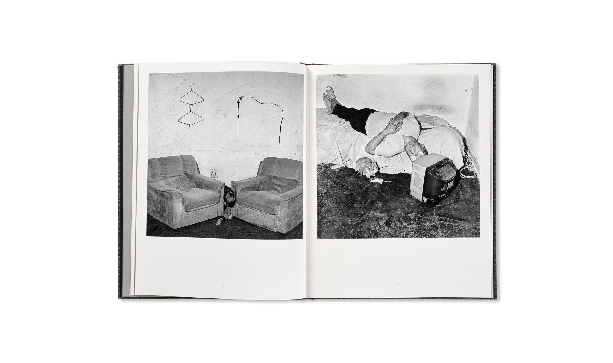 THE HOUSE PROJECT by Roger Ballen & Didi Bozzini [SIGNED]